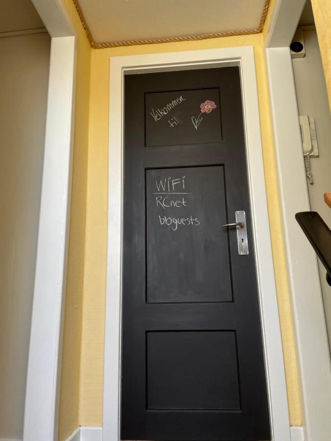 Privatunterkunft Cafe Sallys *